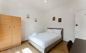 Plaistow Cosy Double Rooms - 8